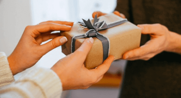 Xu hướng tặng quà đối tác, khách hàng dịp Tết Nguyên đán 2025